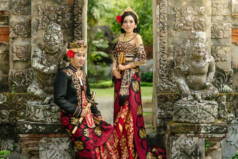 Inspirasi Menarik Gaun Pengantin Adat Bali Inspirasi Menarik Gaun Pengantin Adat Bali