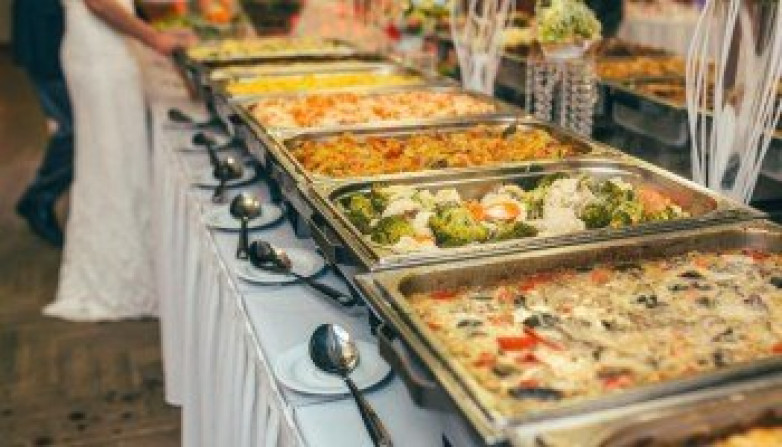 7 Makanan Catering Pernikahan yang Paling Diburu Tamu Undangan 7 Makanan Catering Pernikahan yang Paling Diburu Tamu Undangan
