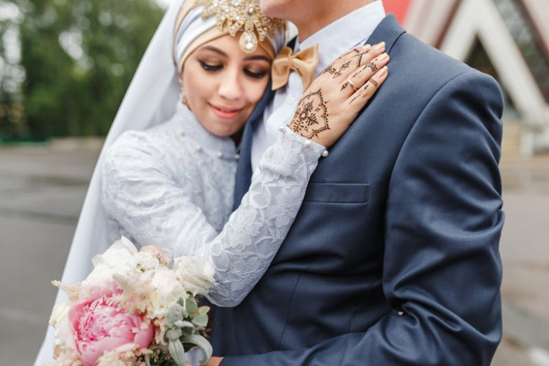 Gaun Pengantin Muslim Untuk Acara Outdoor dan Indoor Gaun Pengantin Muslim Untuk Acara Outdoor dan Indoor
