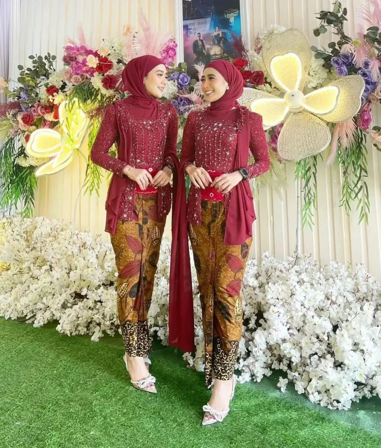 bridesmaid hijab brokat