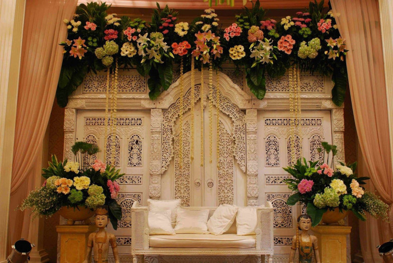 Harga Dekorasi Pernikahan Indoor dari Vendor Ternama Harga Dekorasi Pernikahan Indoor dari Vendor Ternama