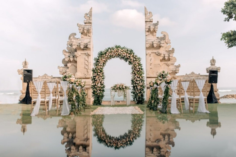 Poin Penting Dekorasi Pernikahan Bali yang Tak Boleh ...