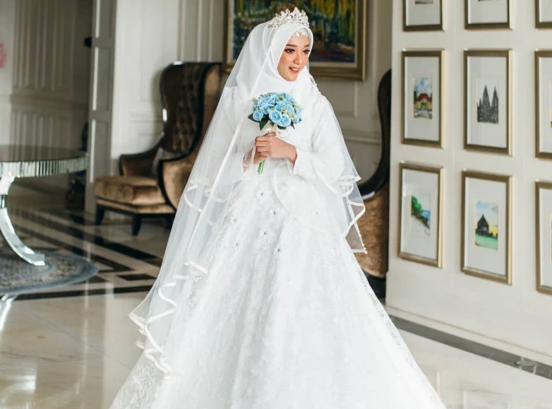 8 Inspirasi Gaun Pengantin Syar I Sederhana Wedding Market