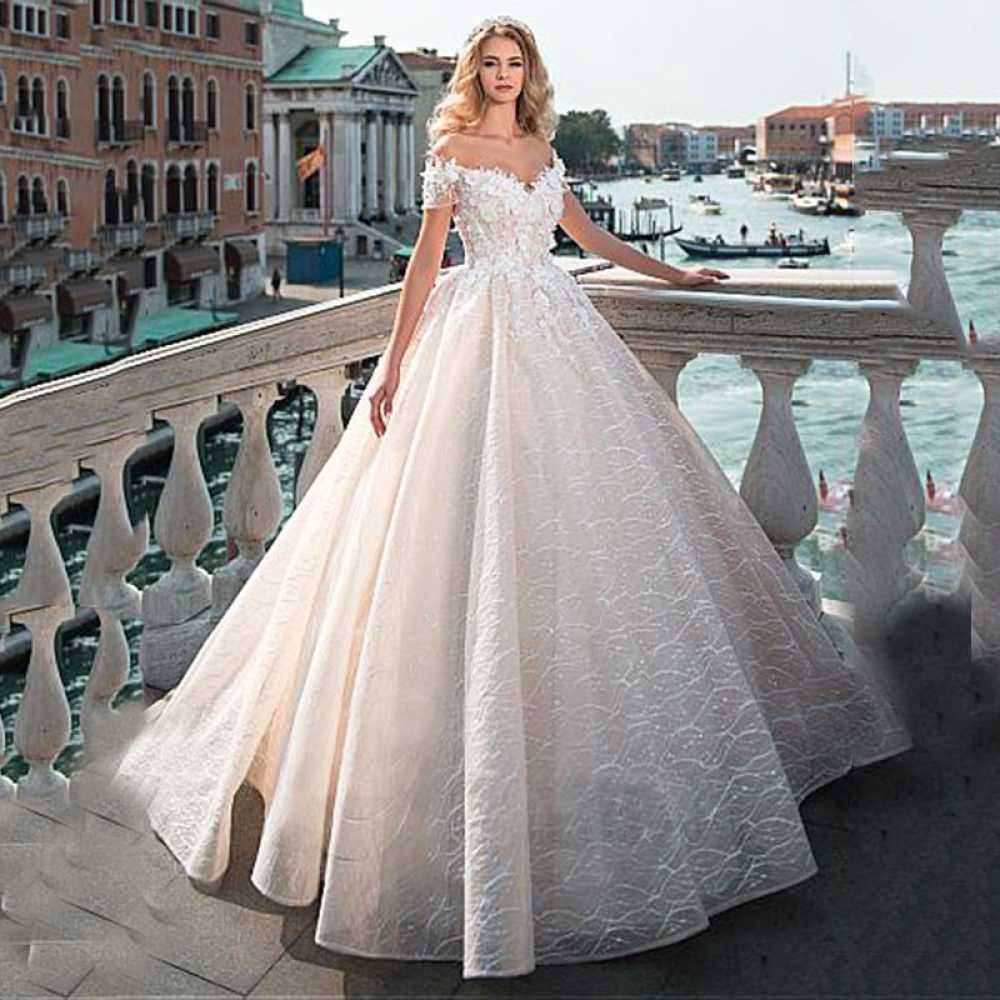 9 Rekomendasi Model Gaun Pengantin  yang Stunning Wedding 
