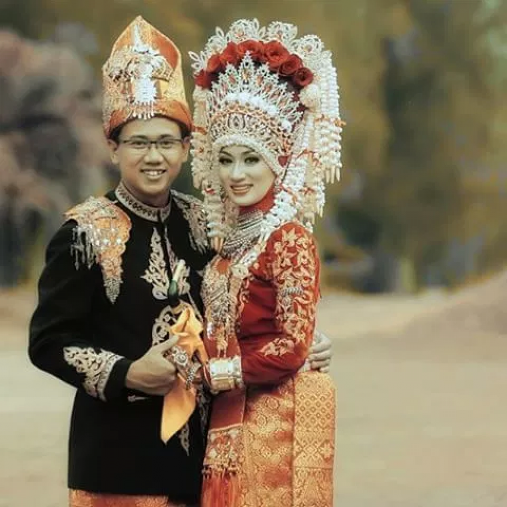 Gaun Pengantin Adat  Aceh  Dulu dan Sekarang  Wedding Market