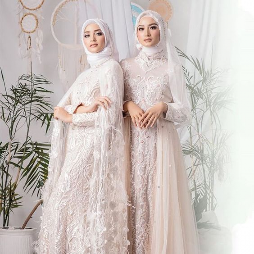 12 Desain Gaun  Pengantin Muslimah Modern Buat Inspirasi 