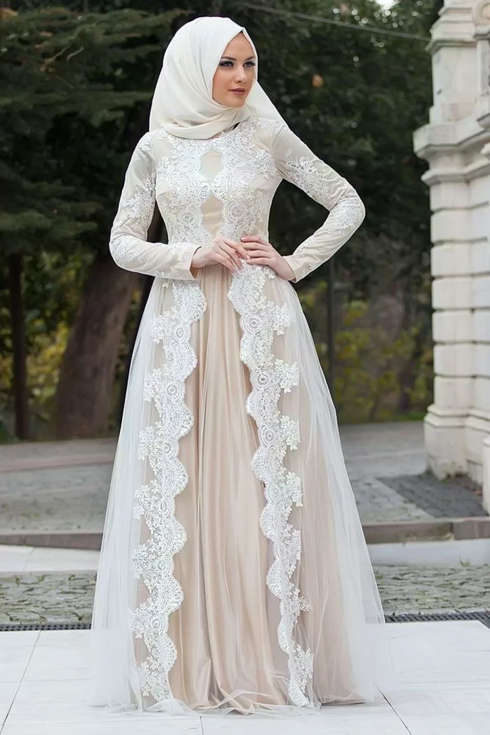 Design Baju Nikah Simple Tapi Cantik : 45 Model Gaun Pengantin Modern ...