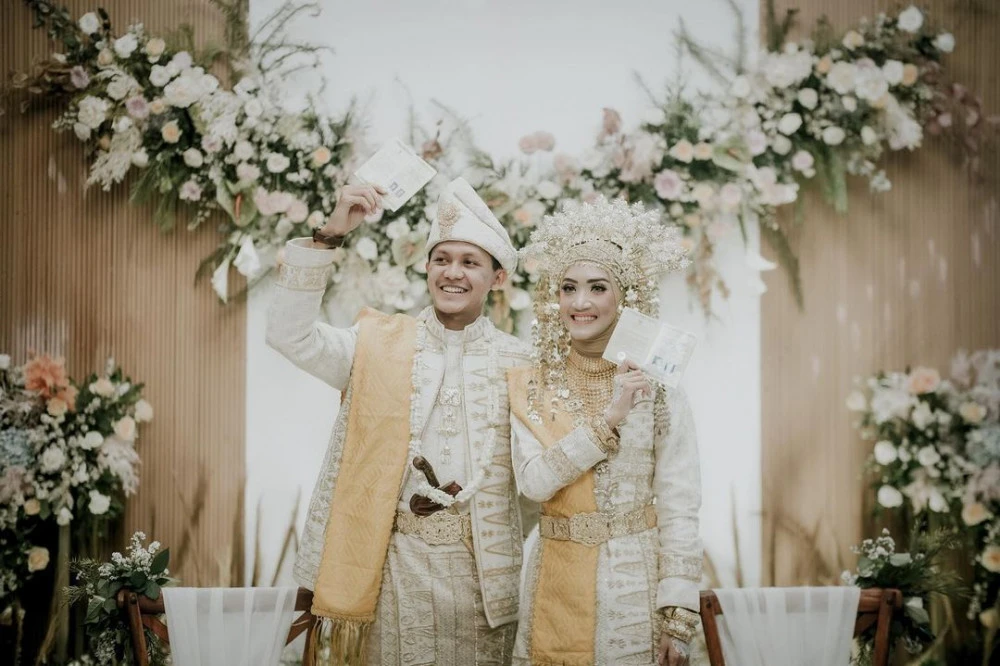 Gaya Foto Pengantin Di Pelaminan Gaya Pernikahan Tradisional My Xxx