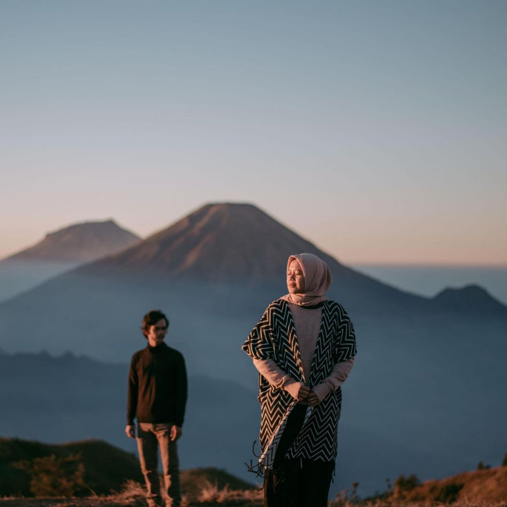 Konsep Prewed Outdoor Bergaya Casual Konsep Prewed Outdoor Bergaya Casual