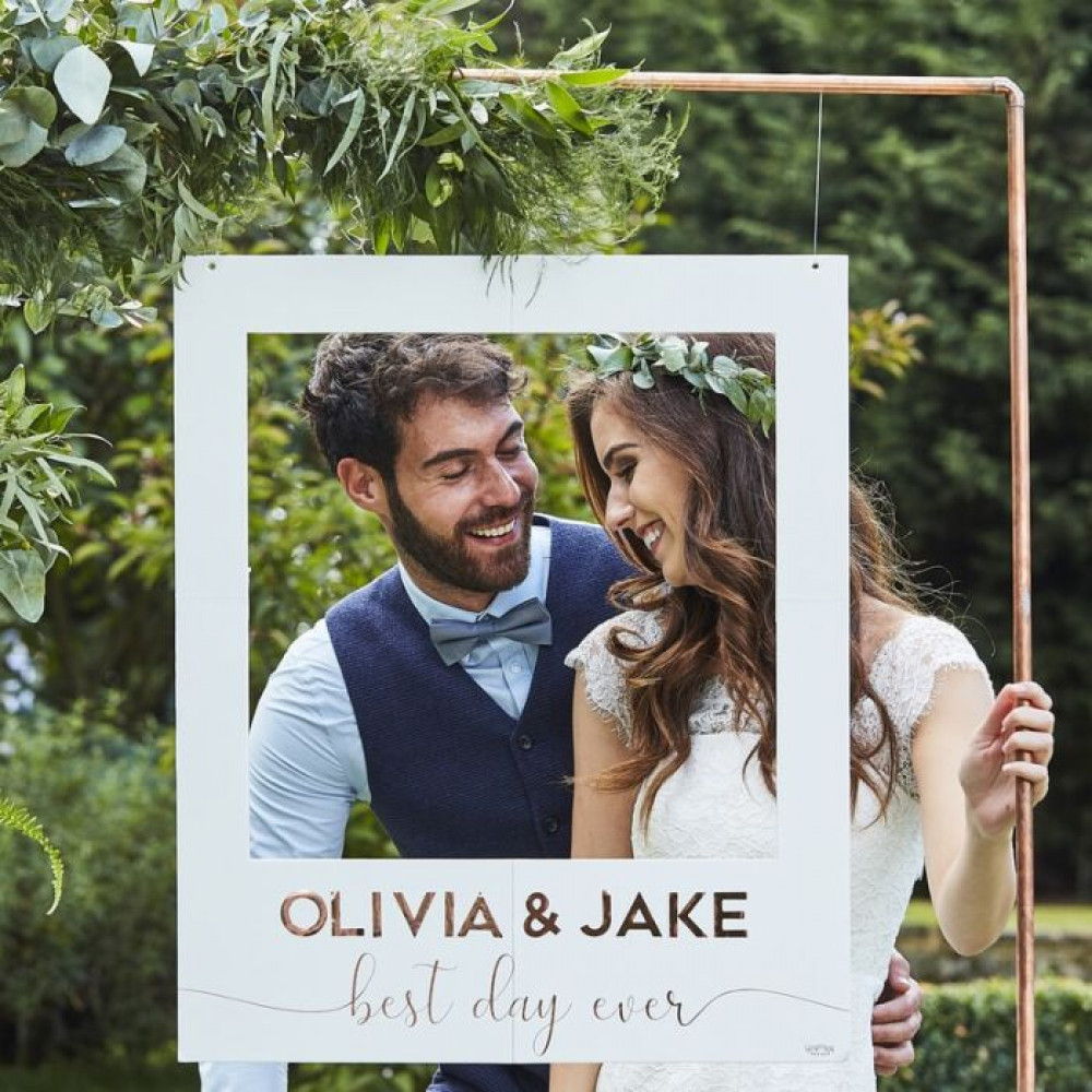 Contoh Photobooth Simple untuk Pernikahan Kekinian - Wedding Market