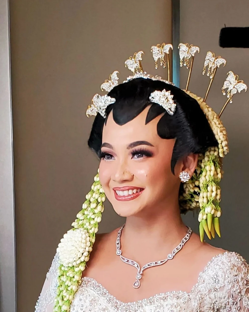 Tak Sekadar Bikin 'Ayu', Ini 10 Rias Pengantin Adat Jawa Beserta ...