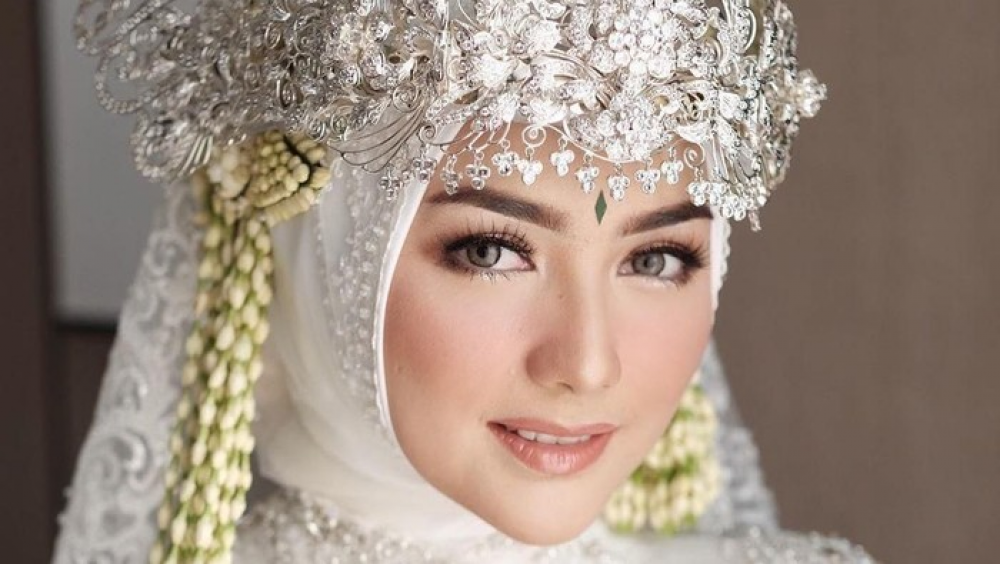 Ketahui Tips Makeup Pengantin Muslimah Adat Sunda  dan Arti  
