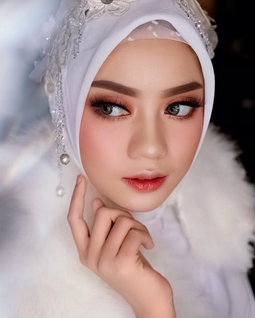Makeup Pengantin Hijab Sederhana yang Buat Semua Mata ...