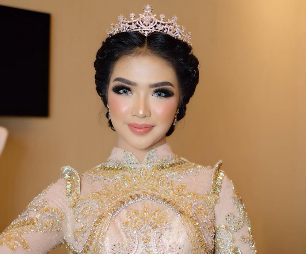 Makeup Pengantin Cantik Flawless Smokey Eyes Makeup Pengantin Cantik Flawless Smokey Eyes