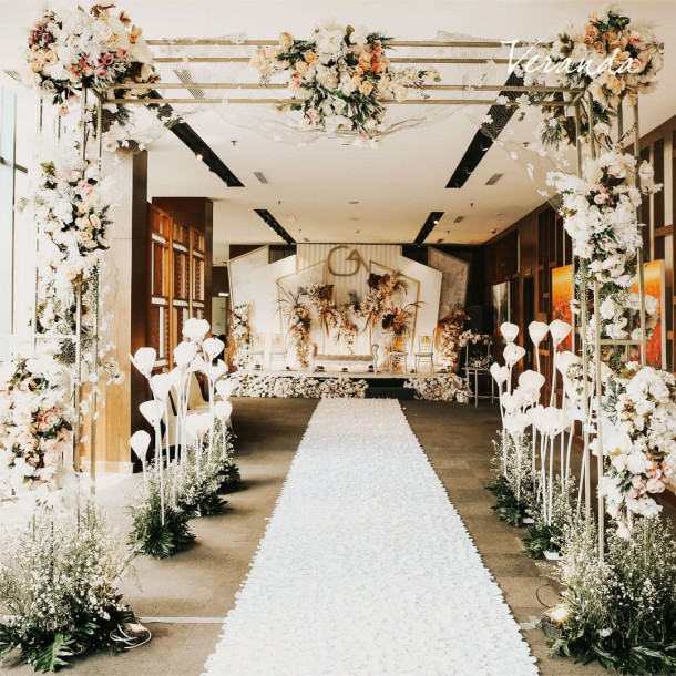 Gold Package for 200 Pax at Veranda Hotel Pakubuwono - Wedding Market Store