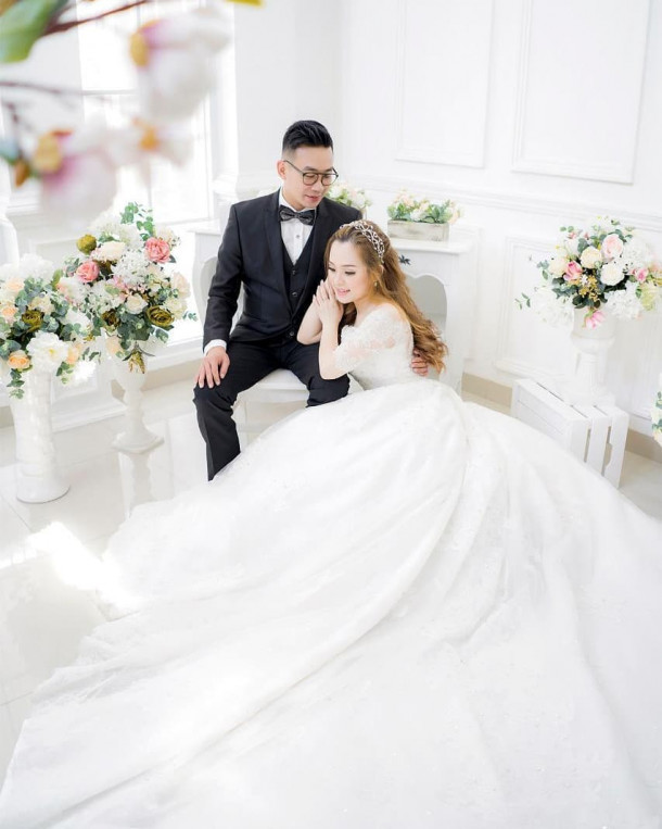 Prewedding Indoor Young s Bridal Wedding Market Store
